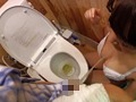 57歳とは思えないエロ女体の義母と、嫁が見てない隙にヤル　サンプル画像09